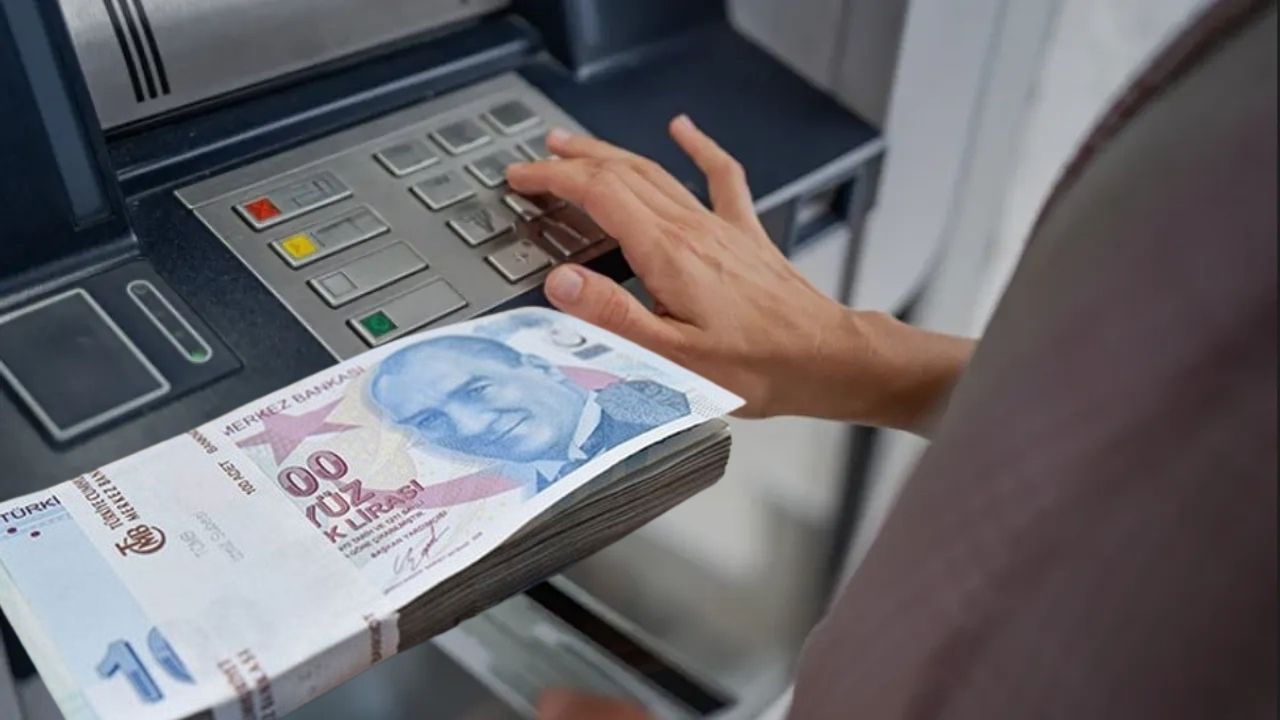 Bankacılık sektörü, ATM’lerde para çekme limitlerini lokasyona göre farklılaştıran yeni bir uygulamayı