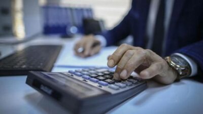 Hükümet yeni bir düzenlemeye hazırlanıyor. Buna göre anne ve baba